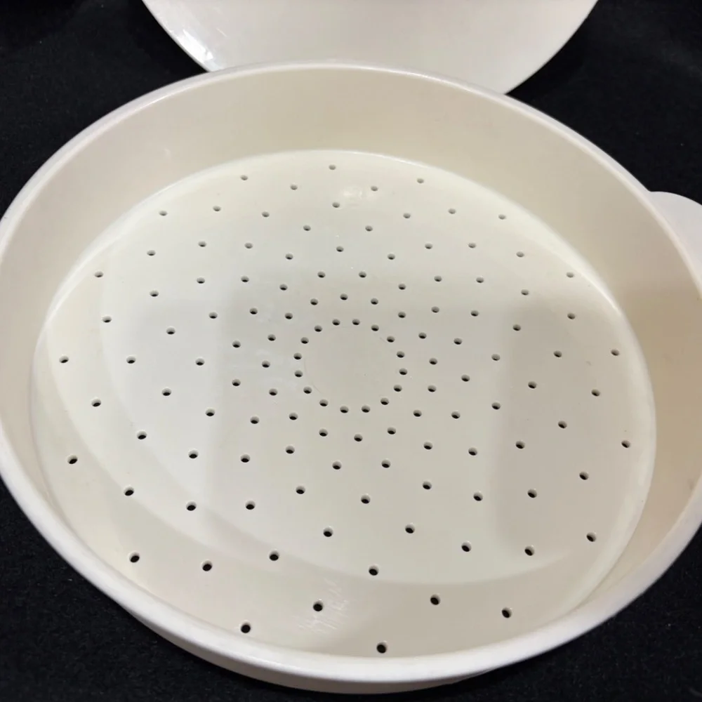 TUPPERWARE Red Lid & Mirco Steamer Middle Dish No Bottom Replacements #3065-67